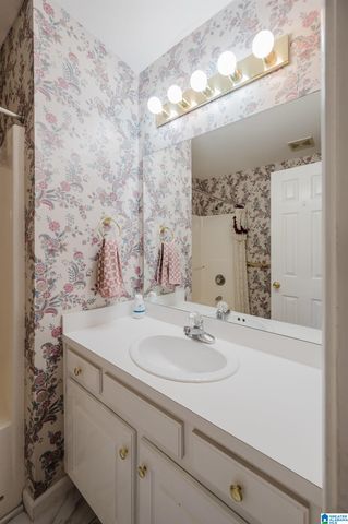 512 BARONNE STREET, Helena, AL 35080