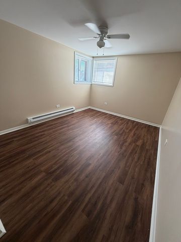 1511 E Roosevelt Road 1, Wheaton, IL 60187