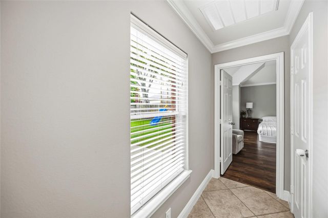 327 Silver Creek Circle, Richmond, TX 77406