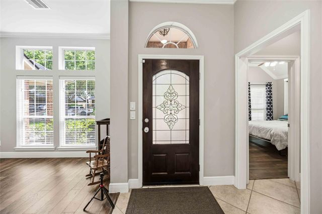 327 Silver Creek Circle, Richmond, TX 77406