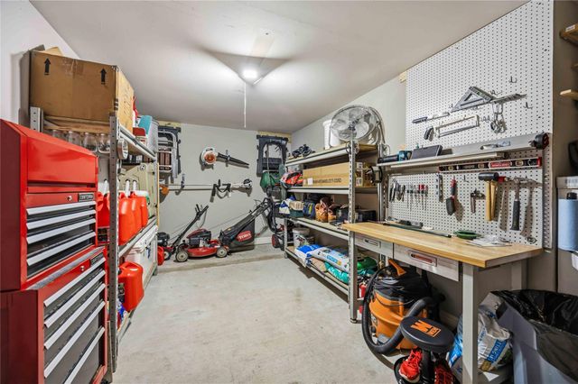 327 Silver Creek Circle, Richmond, TX 77406