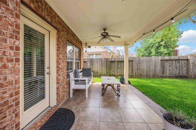 327 Silver Creek Circle, Richmond, TX 77406