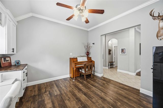 327 Silver Creek Circle, Richmond, TX 77406
