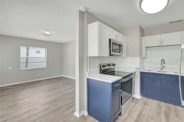 7015 FILBERT LANE, Tampa, FL 33637