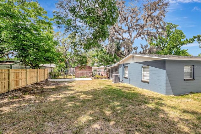 7015 FILBERT LANE, Tampa, FL 33637