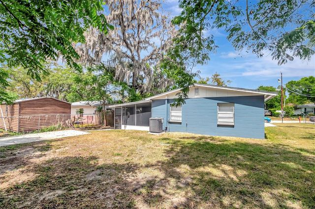 7015 FILBERT LANE, Tampa, FL 33637