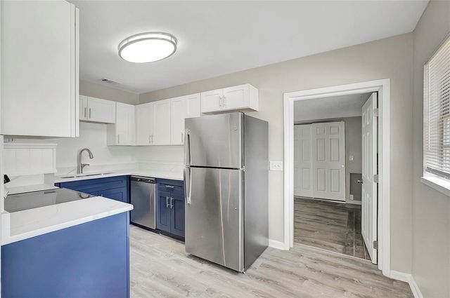 7015 FILBERT LANE, Tampa, FL 33637