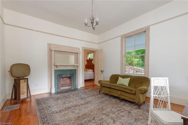 802 Lawsonville Avenue, Reidsville, NC 27320