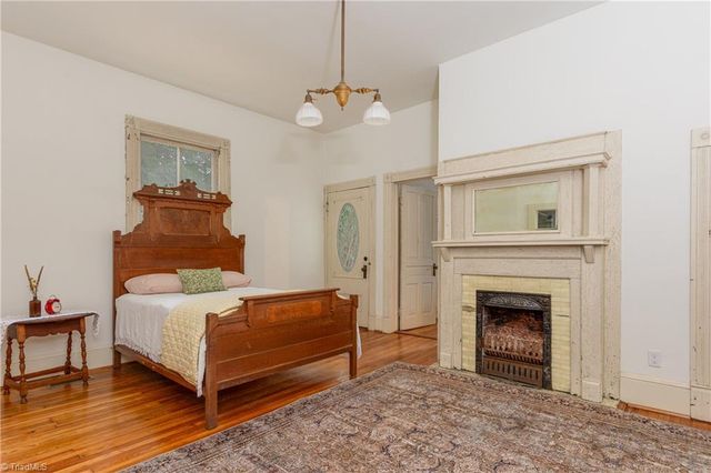 802 Lawsonville Avenue, Reidsville, NC 27320