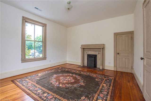 802 Lawsonville Avenue, Reidsville, NC 27320