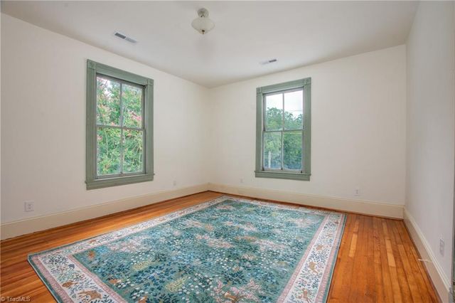 802 Lawsonville Avenue, Reidsville, NC 27320