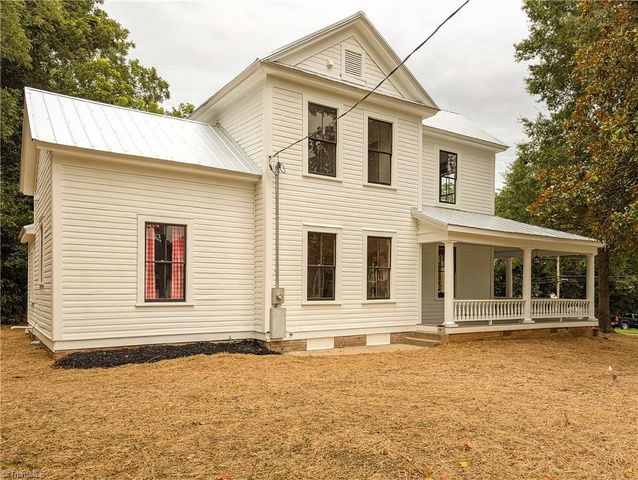 802 Lawsonville Avenue, Reidsville, NC 27320