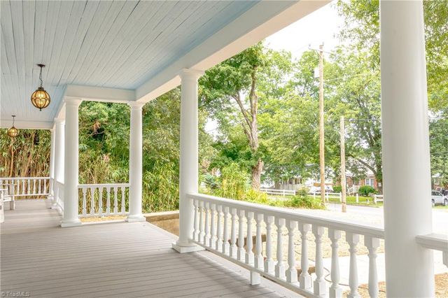 802 Lawsonville Avenue, Reidsville, NC 27320