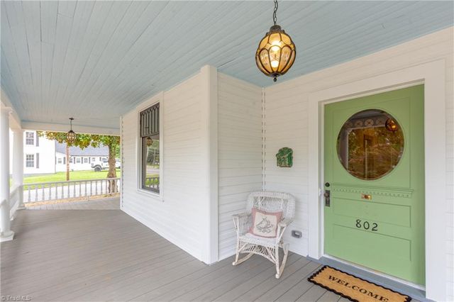 802 Lawsonville Avenue, Reidsville, NC 27320