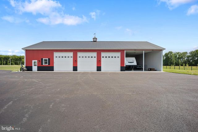 143 PEARSONS CORNER RD, Hartly, DE 19953