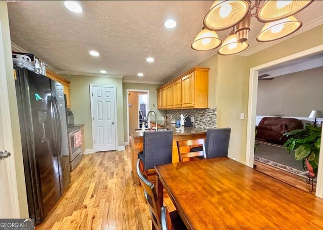 239 Old Pond Road, Lagrange, GA 30241