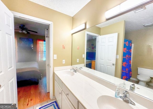 239 Old Pond Road, Lagrange, GA 30241