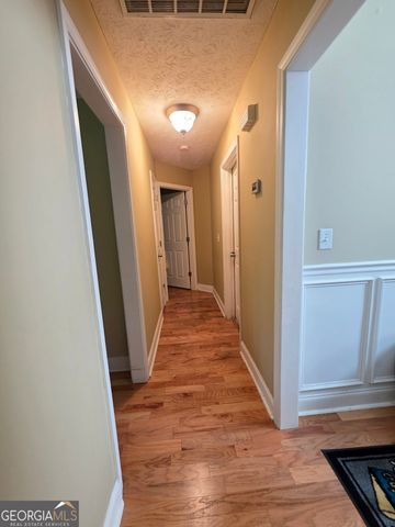 239 Old Pond Road, Lagrange, GA 30241