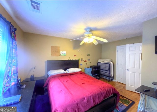 239 Old Pond Road, Lagrange, GA 30241