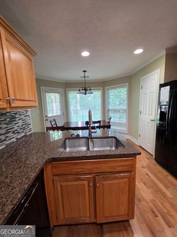 239 Old Pond Road, Lagrange, GA 30241