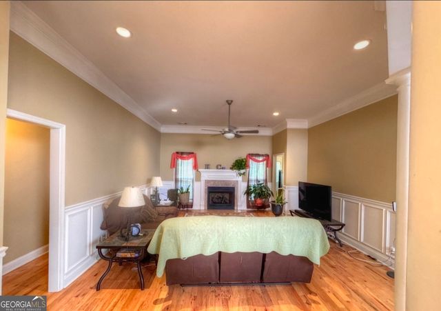 239 Old Pond Road, Lagrange, GA 30241