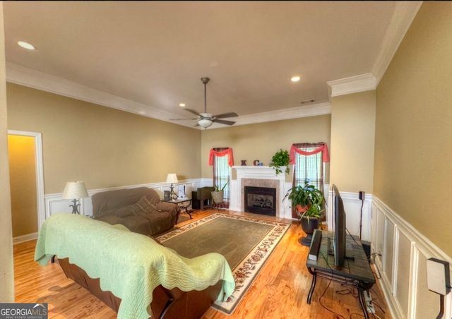 239 Old Pond Road, Lagrange, GA 30241
