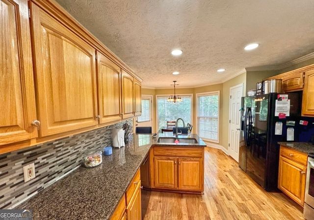 239 Old Pond Road, Lagrange, GA 30241