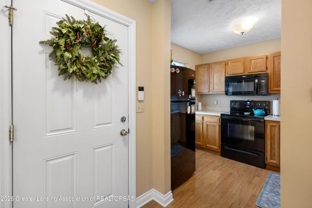 1921 Redbud Lane 8, Lansing, MI 48917