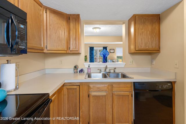 1921 Redbud Lane 8, Lansing, MI 48917