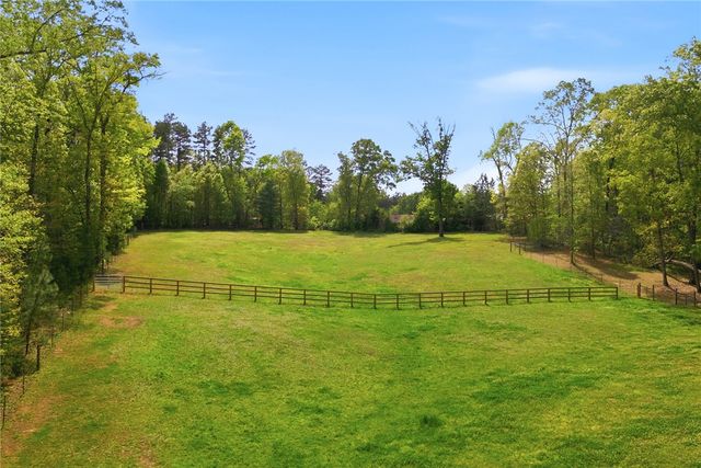 250 Hidden Springs Farm Road, West Union, SC 29696