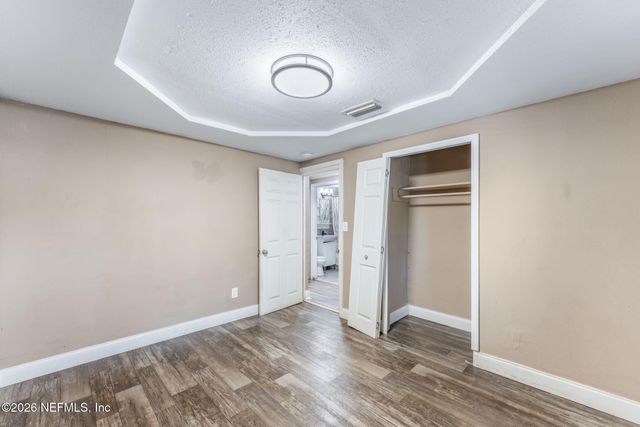 10501 WOOSTER Drive, Jacksonville, FL 32218