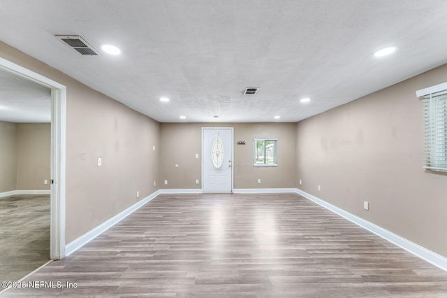 10501 WOOSTER Drive, Jacksonville, FL 32218