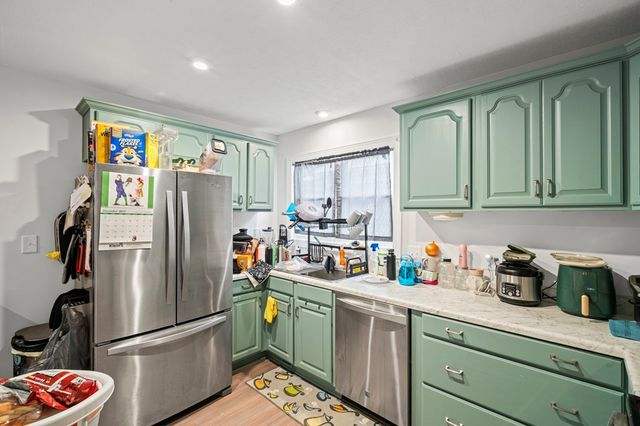 848 Kling St, Akron, OH 44311