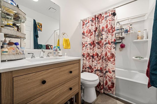 848 Kling St, Akron, OH 44311