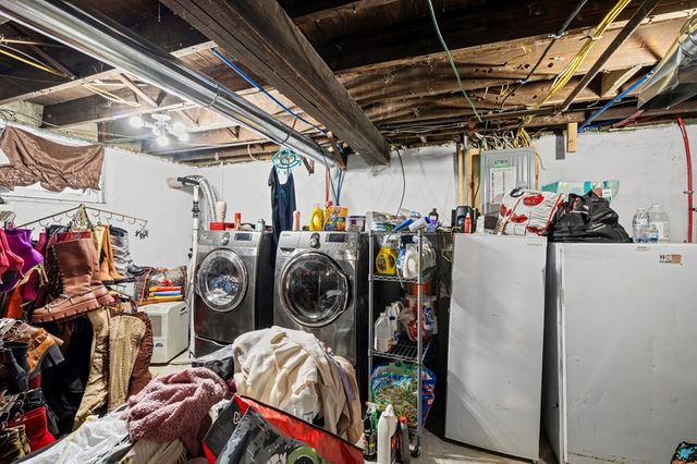 848 Kling St, Akron, OH 44311