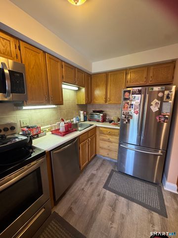 57 Courtland Drive 57, Groton, CT 06340