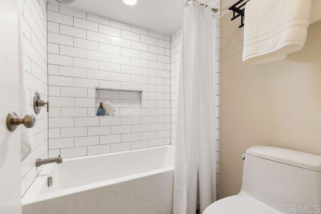 2118 Valleydale Lane, Encinitas, CA 92024