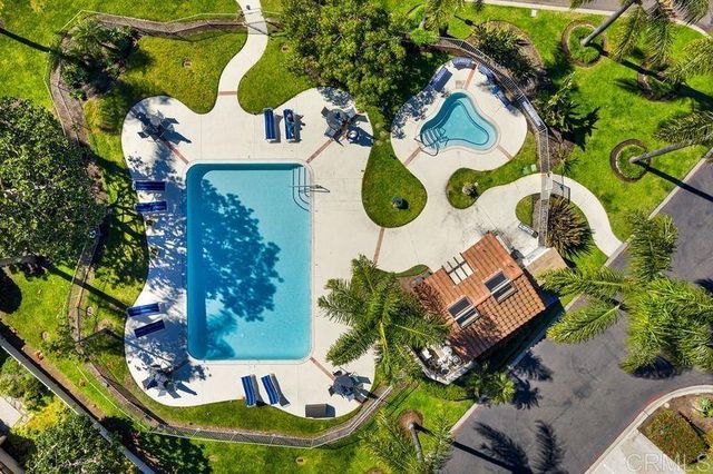 2118 Valleydale Lane, Encinitas, CA 92024