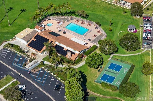 2118 Valleydale Lane, Encinitas, CA 92024