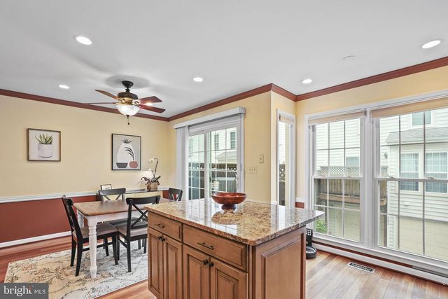 2442 GARNETT DR, Alexandria, VA 22311