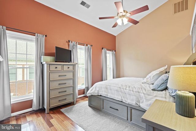 2442 GARNETT DR, Alexandria, VA 22311