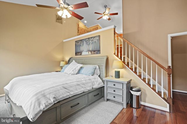 2442 GARNETT DR, Alexandria, VA 22311