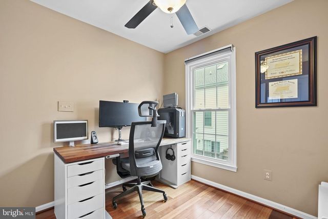 2442 GARNETT DR, Alexandria, VA 22311