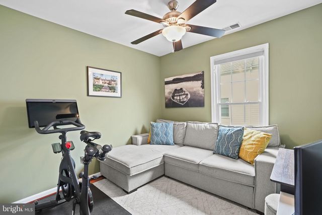 2442 GARNETT DR, Alexandria, VA 22311