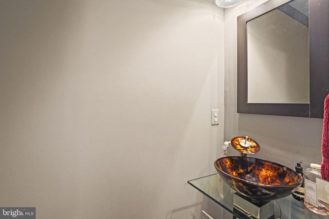 2442 GARNETT DR, Alexandria, VA 22311