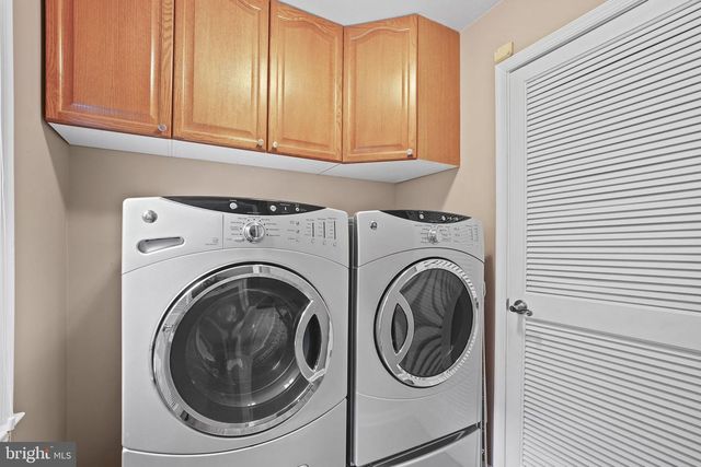 2442 GARNETT DR, Alexandria, VA 22311