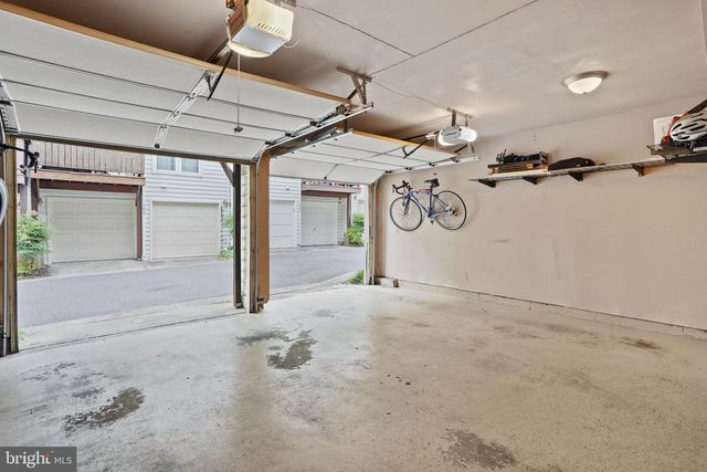 2442 GARNETT DR, Alexandria, VA 22311