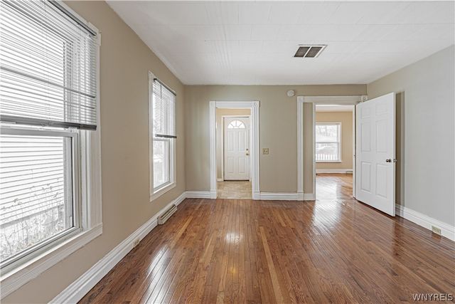 35 Corinthia Street, Lockport City, NY 14094