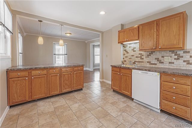 35 Corinthia Street, Lockport City, NY 14094