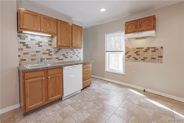 35 Corinthia Street, Lockport City, NY 14094